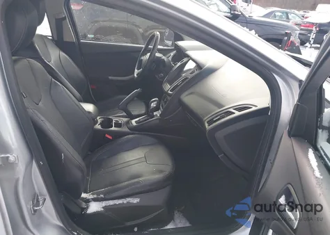 2013 Ford Focus Se из США, поврежденный, VIN 1FADP3F28DL201792